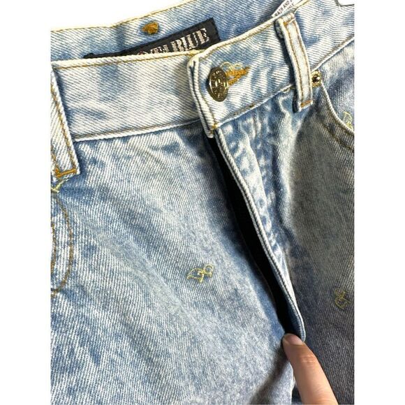 90’s Mom Vintage Dakota Blue Embroidered Jeans - Picture 3 of 10